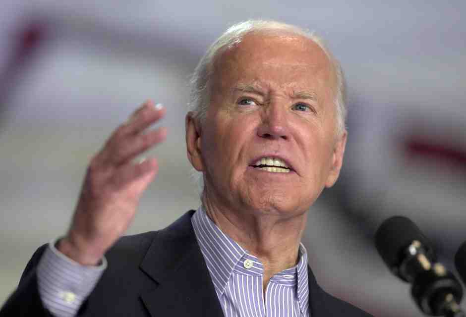 Biden non molla: "Mi ritirerei solo se me lo chiedesse il Padre eterno"