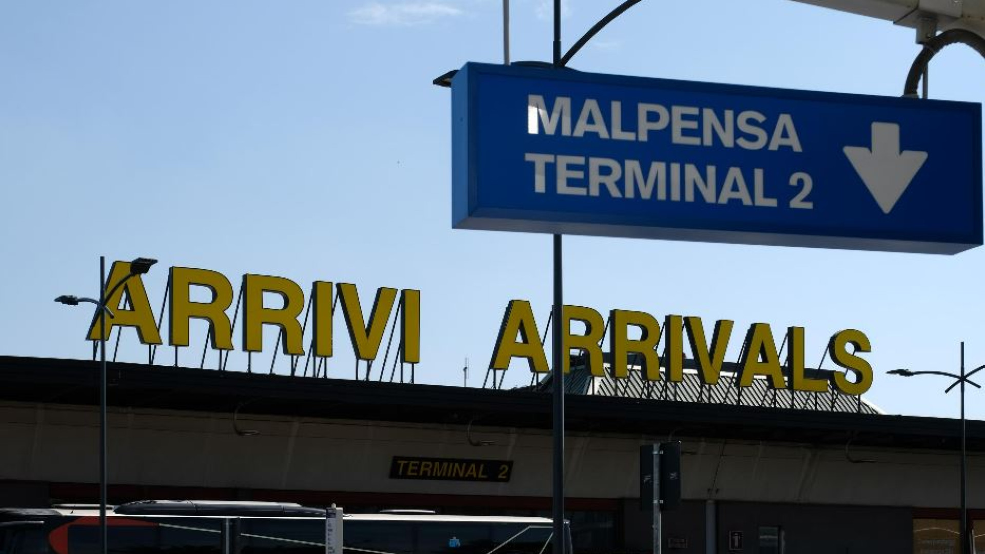 Immagine di «No a Malpensa - Silvio Berlusconi». Figura divisiva. Pensiamoci un po’