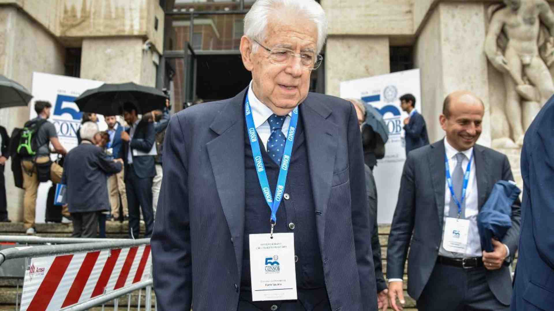 Immagine di Monti: «Europeisti e populisti, stesse colpe. No al premierato, spacca l'Italia»