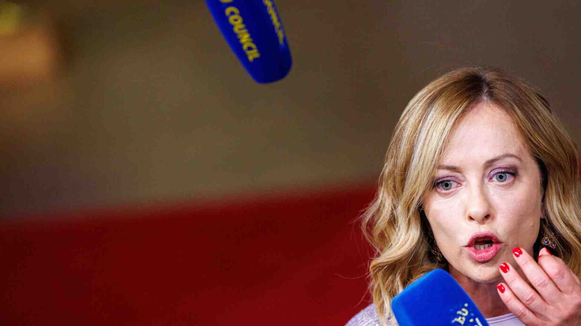 Immagine di Le cinque priorità per Meloni dopo il regalo di Le Pen