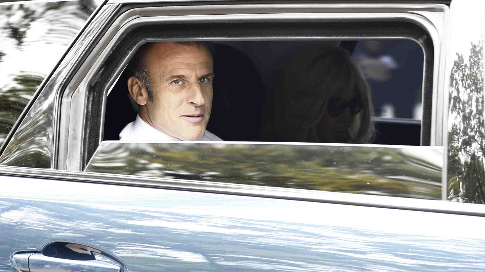 Immagine di Macron è più debole di un mese fa ma è più forte di dieci giorni fa