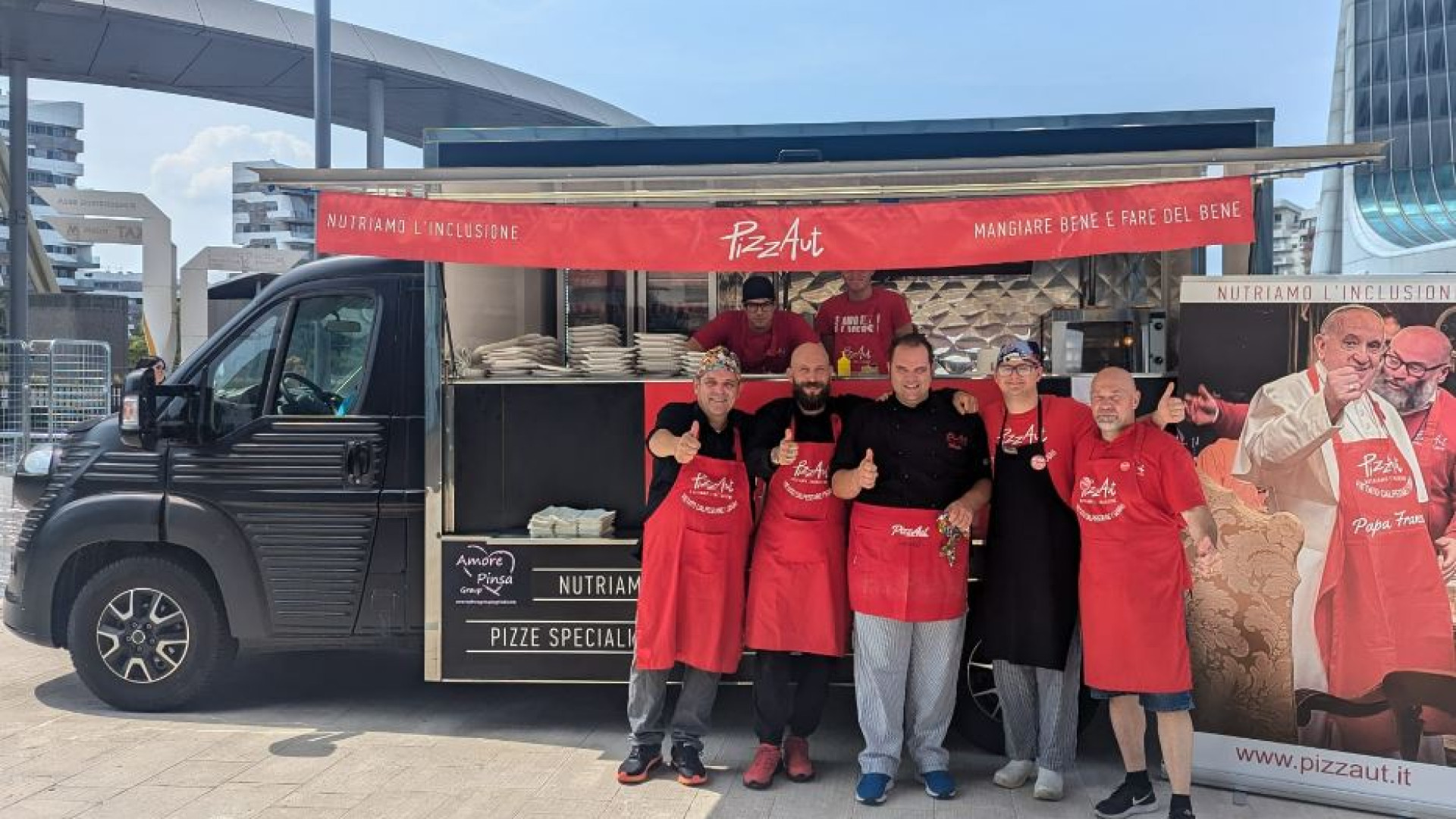 Immagine di PizzAut, dai tavoli alla strada: partono i truck dell'inclusione