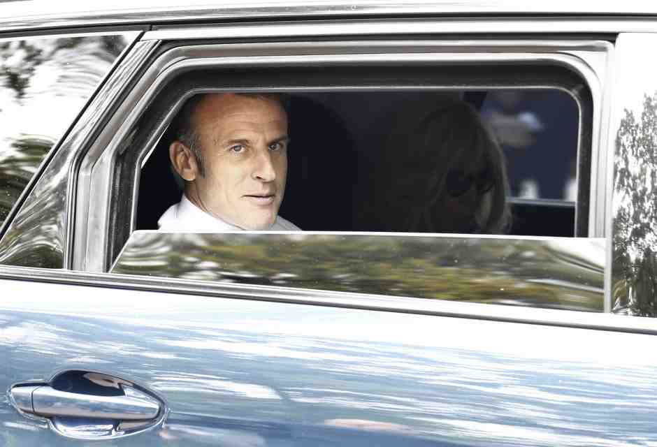 Macron è più debole di un mese fa ma è più forte di dieci giorni fa