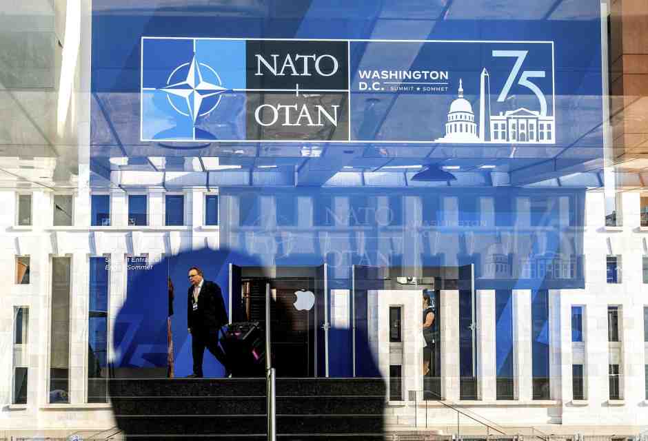 Al vertice della Nato tutto ruota attorno alla parola “irreversibile”