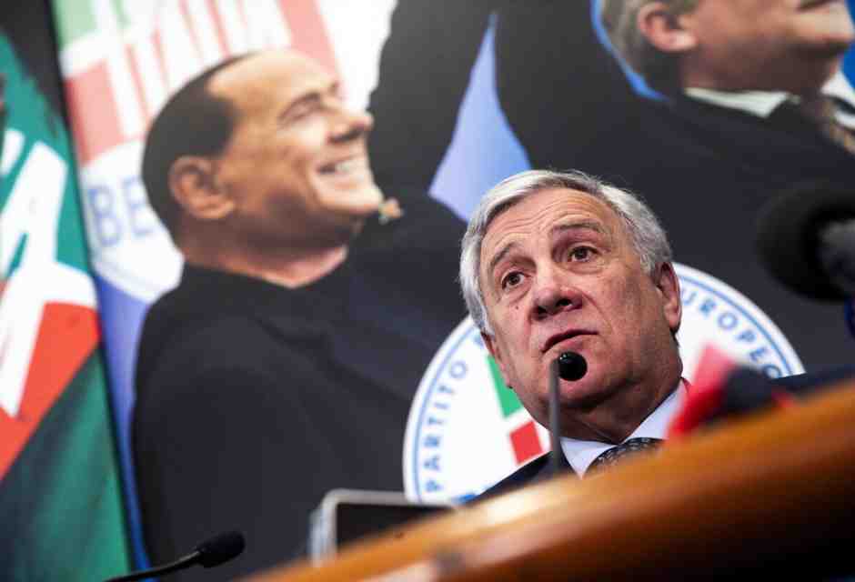 Tajani pensa al presente di Forza Italia, la famiglia Berlusconi al futuro