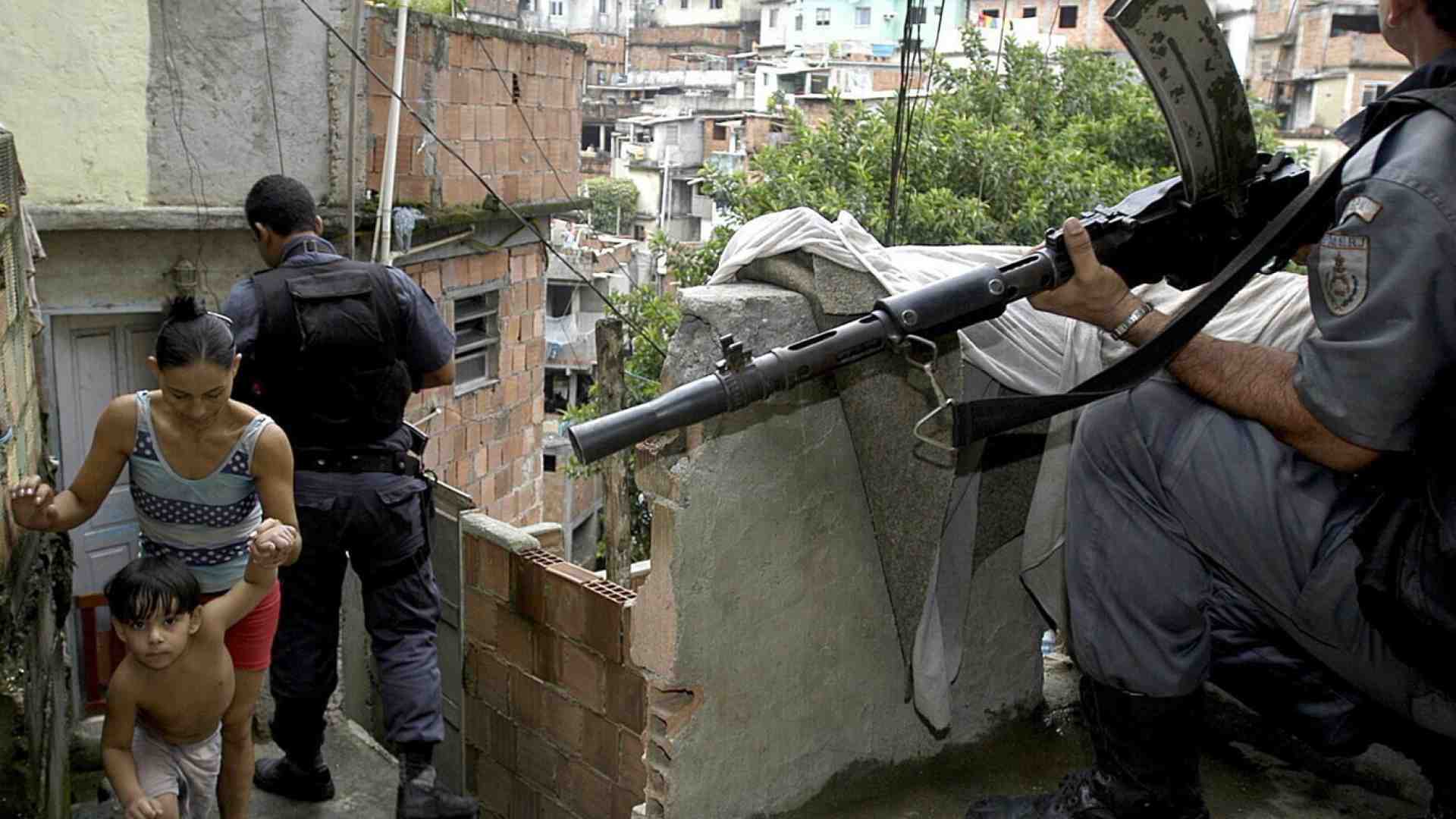 Immagine di In Brasile non ci s’annoia. Ecco i narcos pentecostali che attaccano le chiese cattoliche