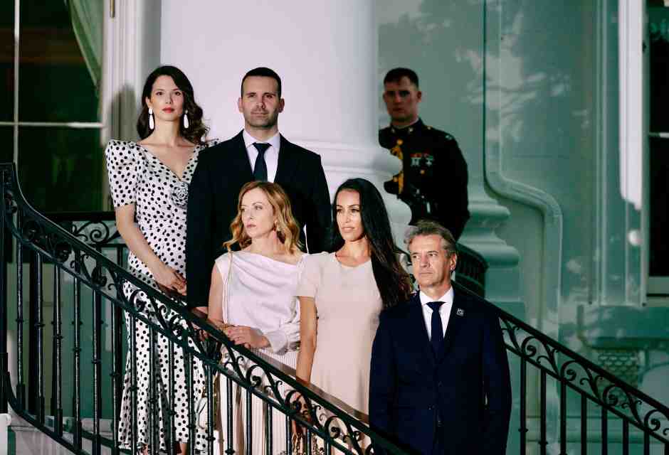 Giorgia Meloni alla Casa Bianca con i partner Nato (LaPresse)&nbsp;<br />