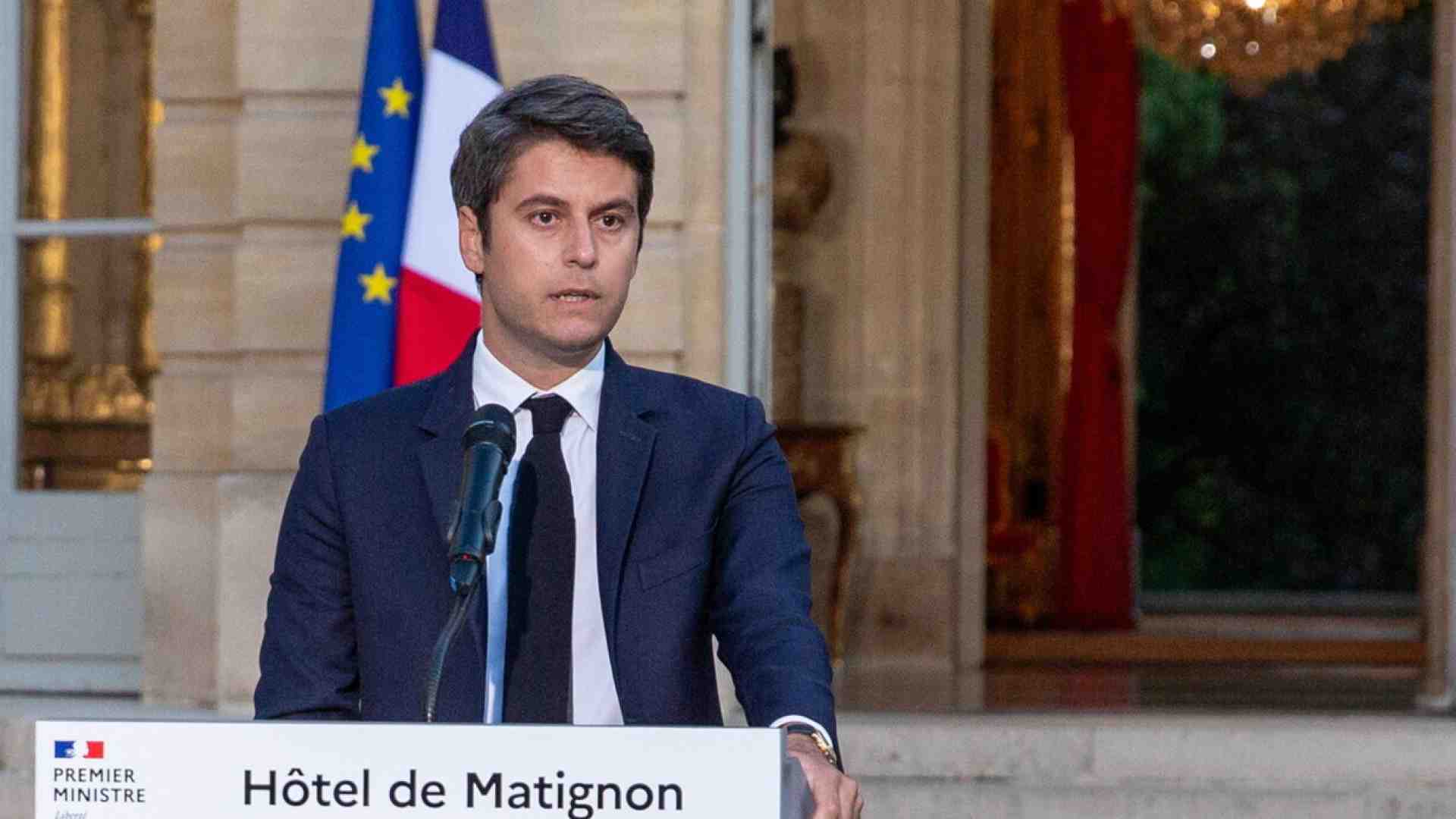 Immagine di Il tempo finito del premier francese Attal e le trattative del fronte repubblicano