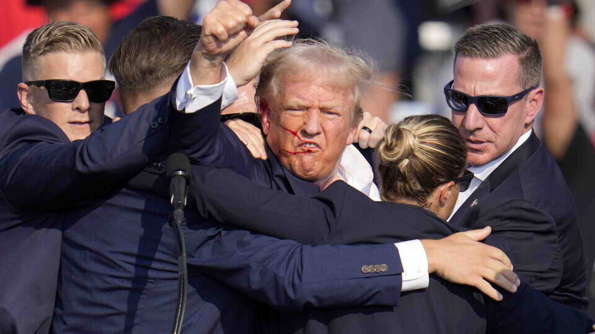 Immagine di E adesso faremo i conti con il pugno e il sangue di Trump