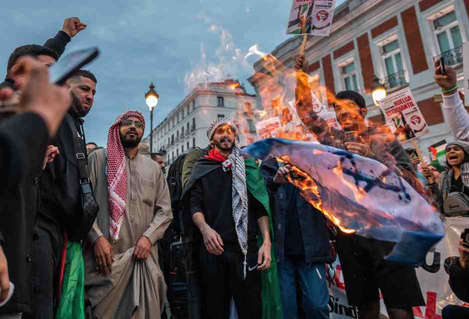 Secondo la Carta nazionale palestinese, &ldquo;Israele &egrave; una costante fonte di minaccia alla pace&rdquo; (Getty)<br />
