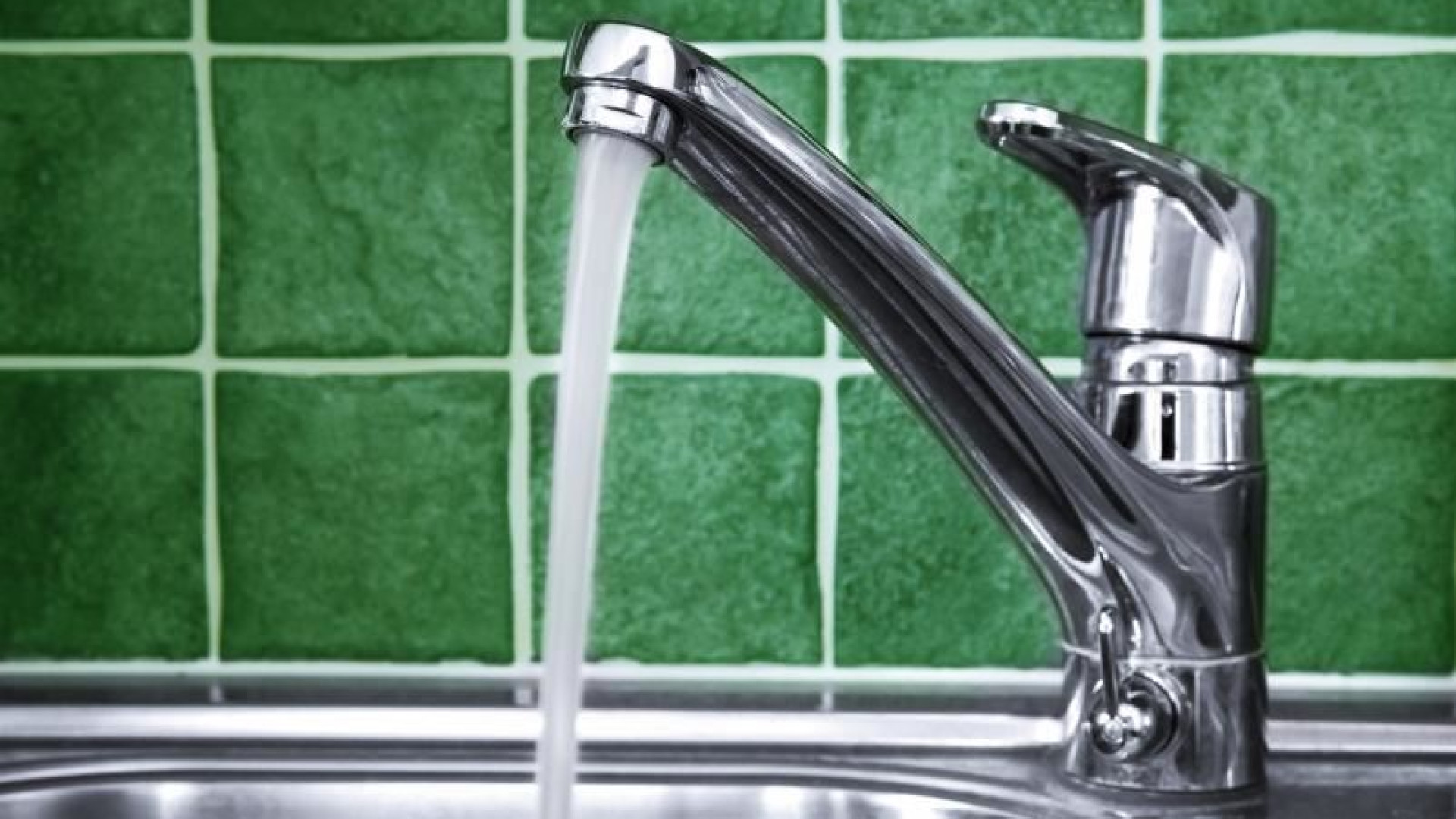 Immagine di L'acqua di casa è buona e sicura, ma un italiano su 3 non ci crede