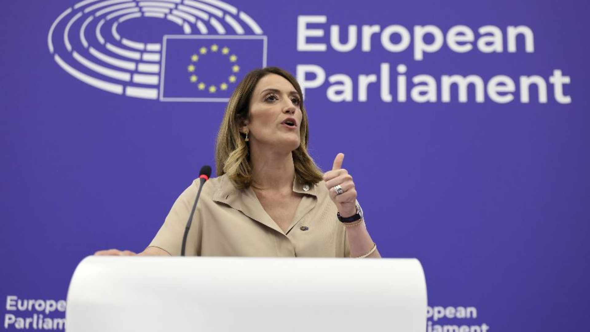 Immagine di Rielezione plebiscitaria per Roberta Metsola alla presidenza del Parlamento europeo