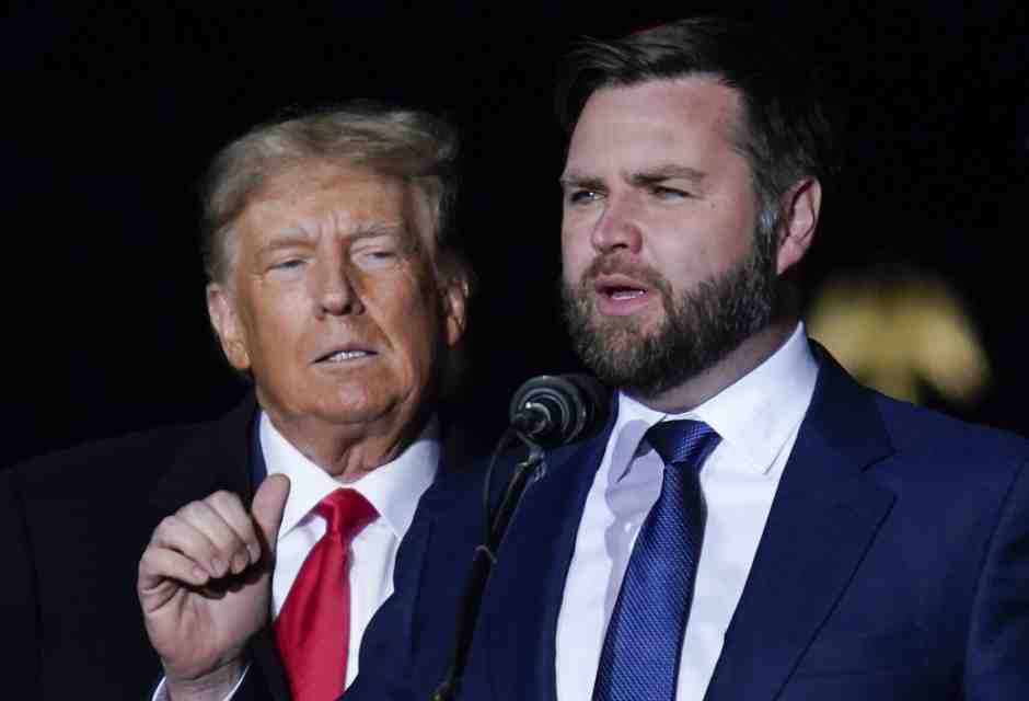 Trump e Vance (LaPresse)