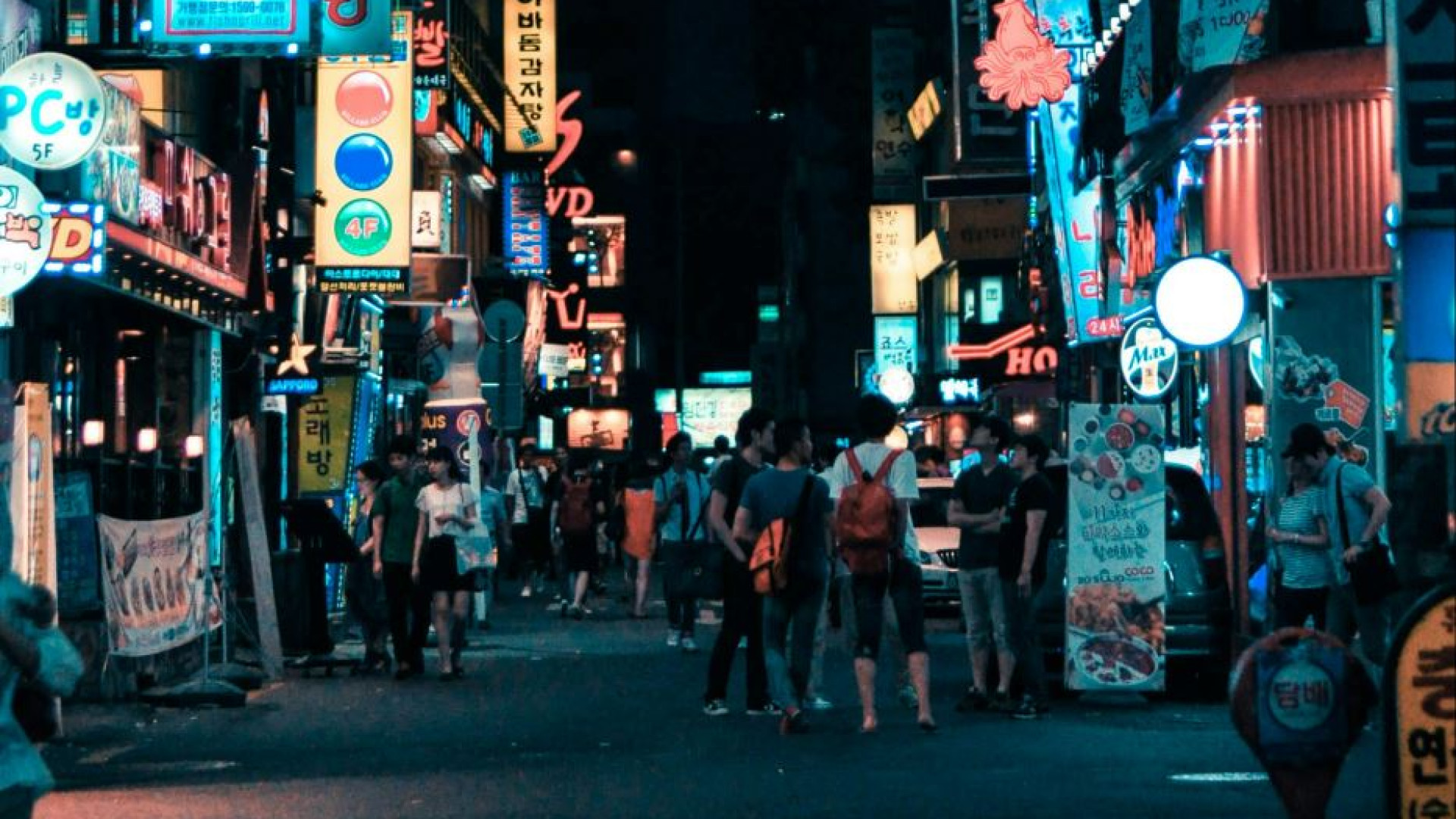 Immagine di Essere giovani in Corea non è solo K-pop e super-selezione agli esami