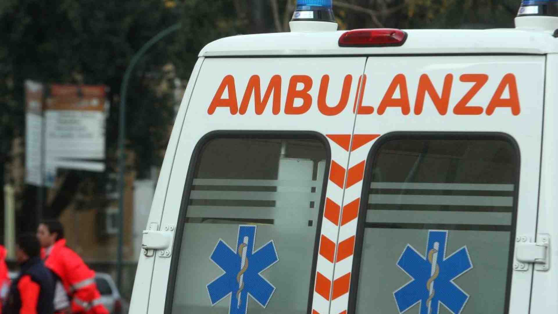 Immagine di Una bambina di un anno muore di caldo in auto