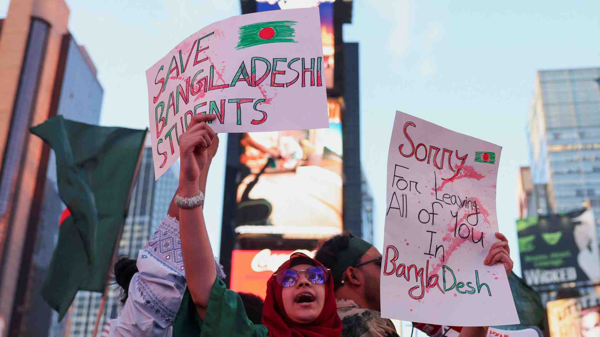 Immagine di In Bangladesh 32 morti nelle proteste per i posti di lavoro pubblici