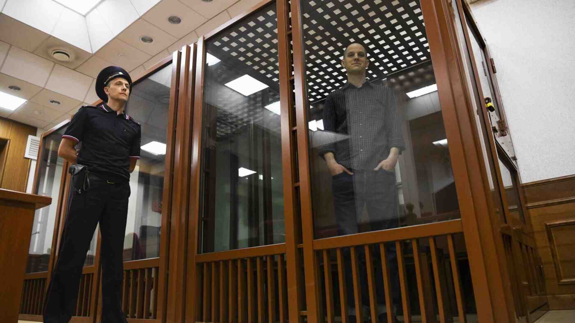 Immagine di Evan Gershkovich è stato condannato a sedici anni di carcere