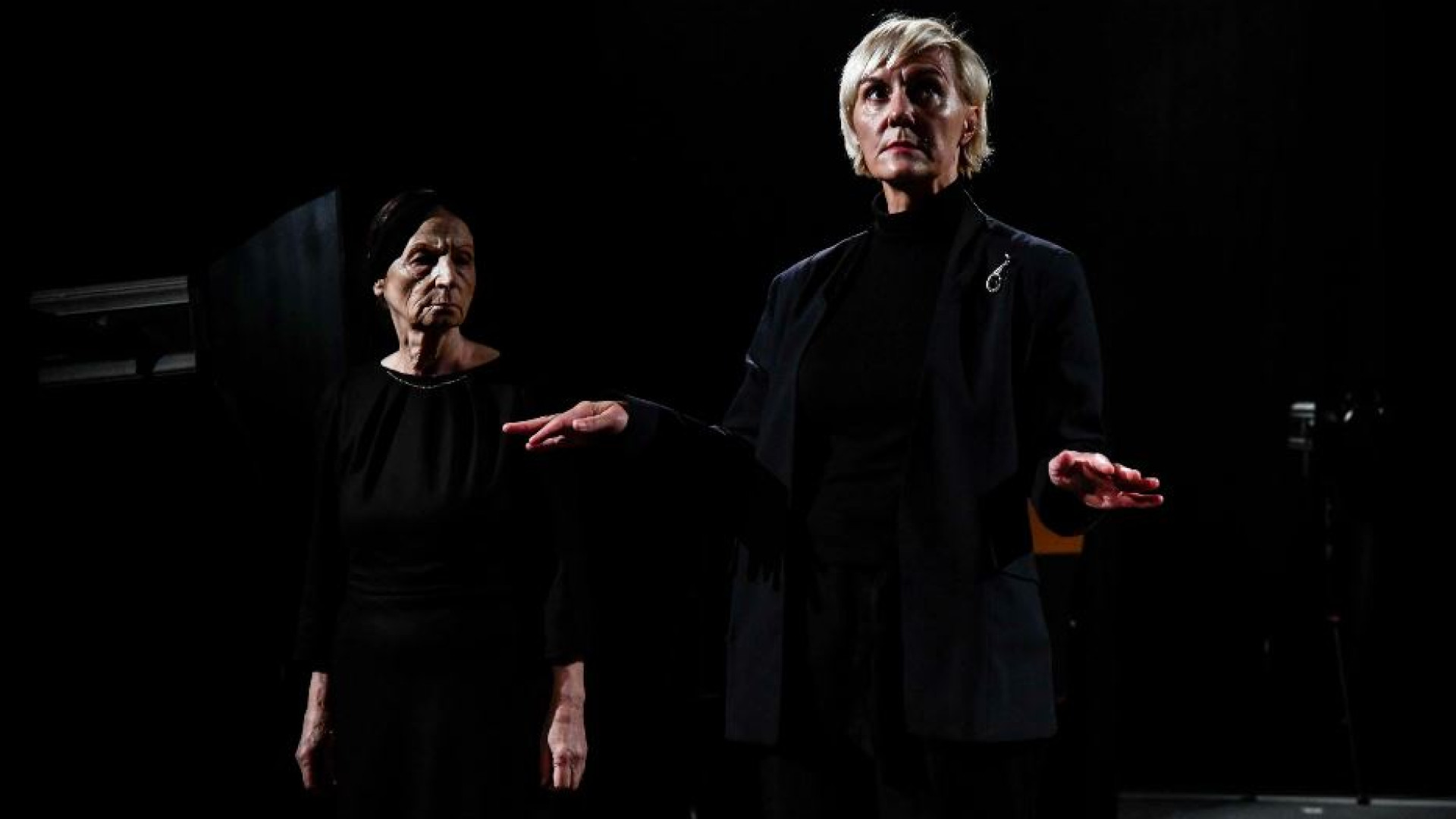 Immagine di Neziraj: «Vi mostro la farsa tragica della pace»