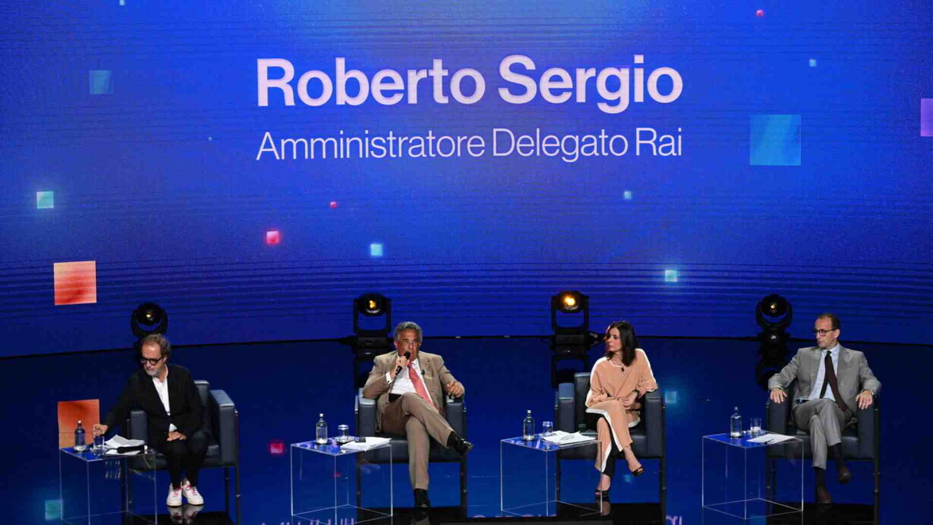 Immagine di Tristezza, saluti, appelli a Pier Silvio: ecco il palinsesto Rai, la tv più malinconica del mondo