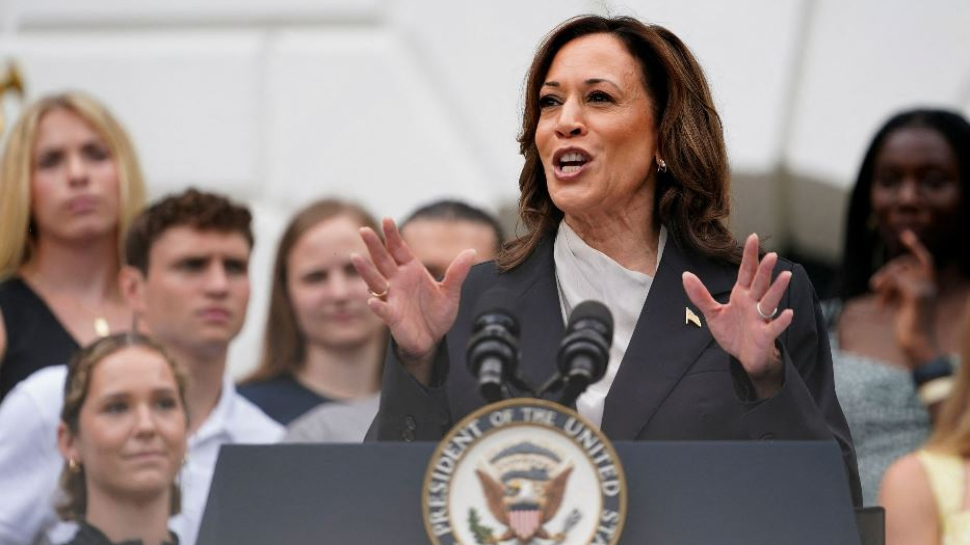 Immagine di La prima di Kamala: «Grata a Biden». E i democratici cominciano a crederci