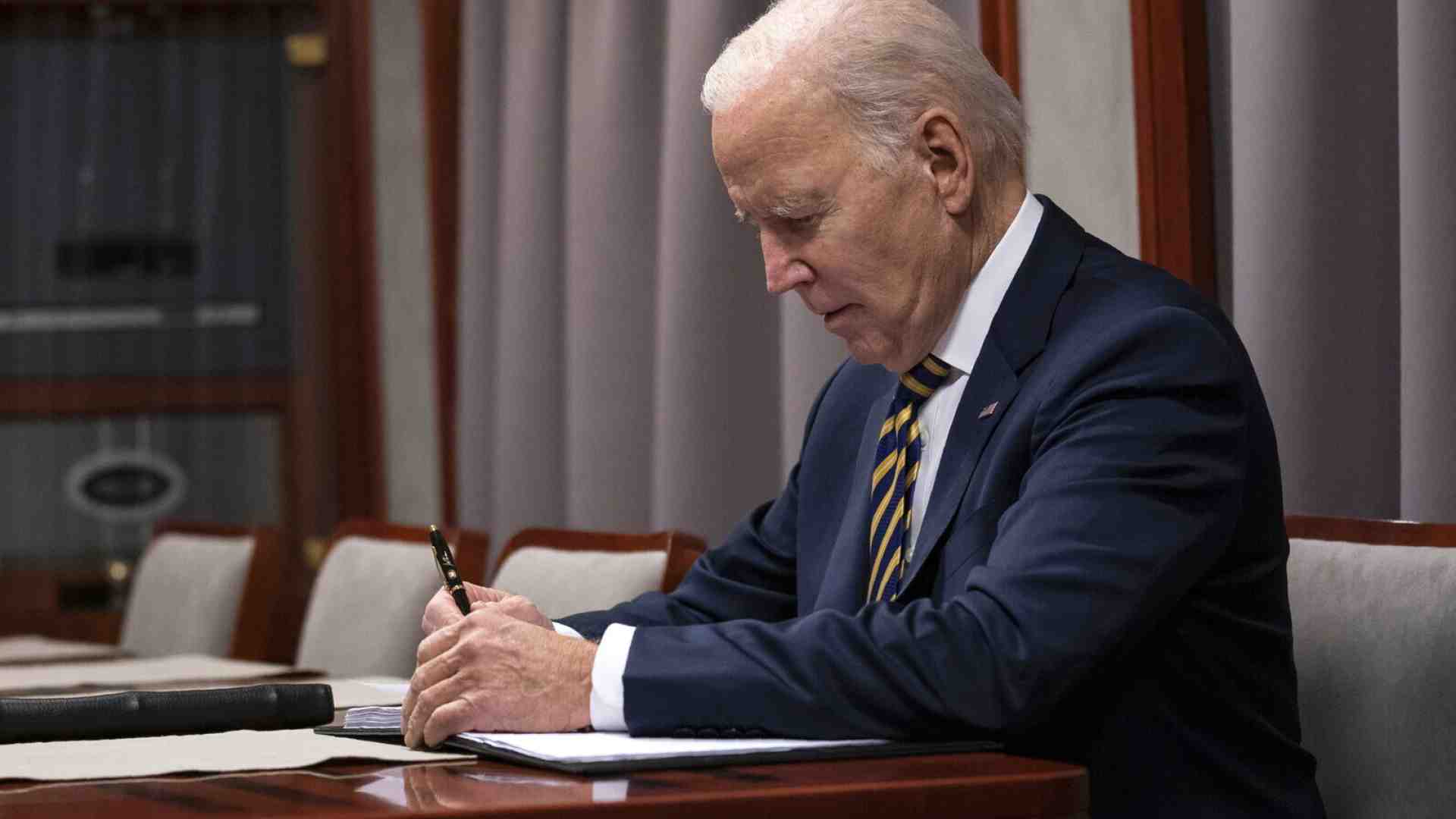 Immagine di Il ruolo dei media americani sul ritiro di Biden e l’appoggio a Harris