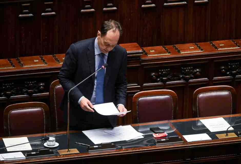 Il ministro Luca Ciriani (Ansa)