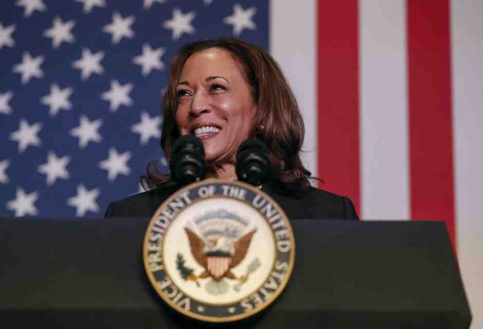 Harris punta sulla middle class e attacca il truffatore Trump