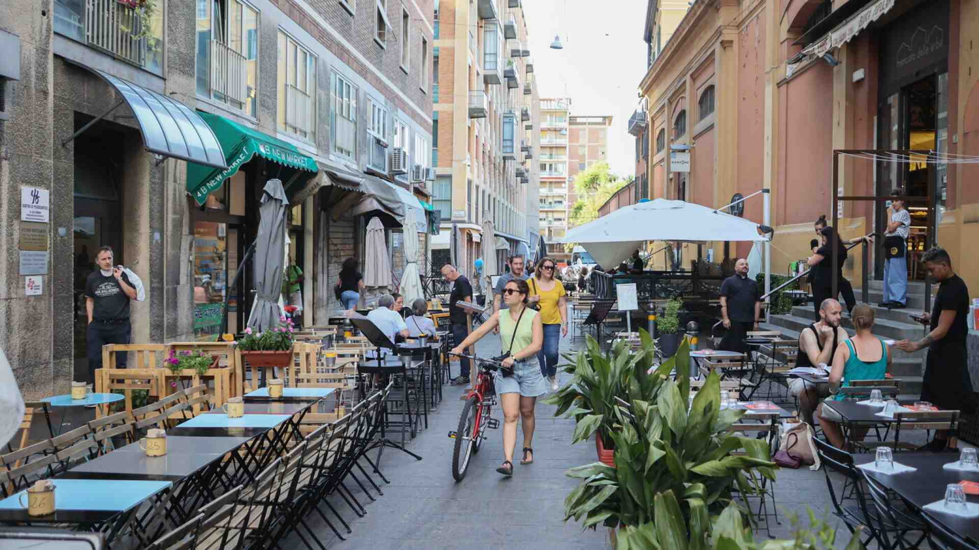 Immagine di Tutte le novità del ddl Concorrenza. Ecco la bozza del testo su cui duellano Fitto e Salvini
