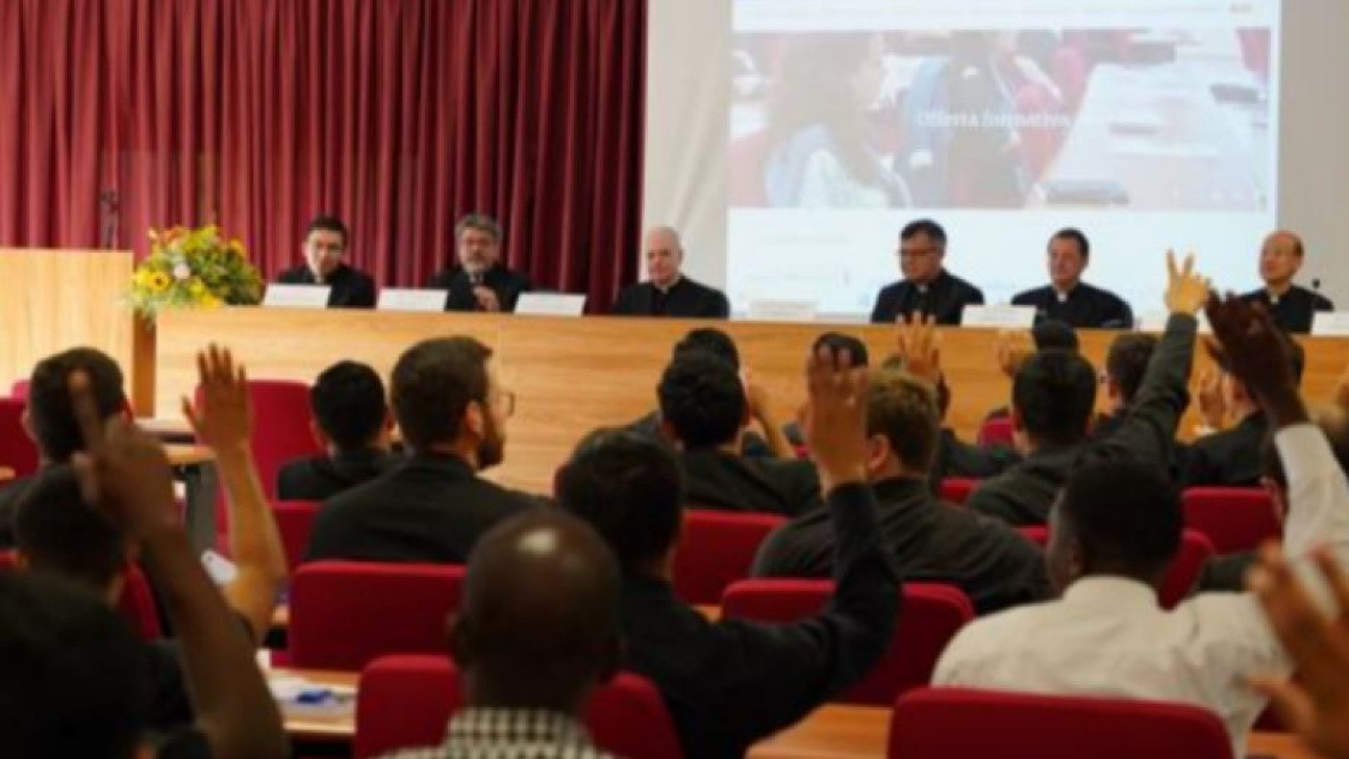 Immagine di Il docente di teologia? Tecnologico e innovatore