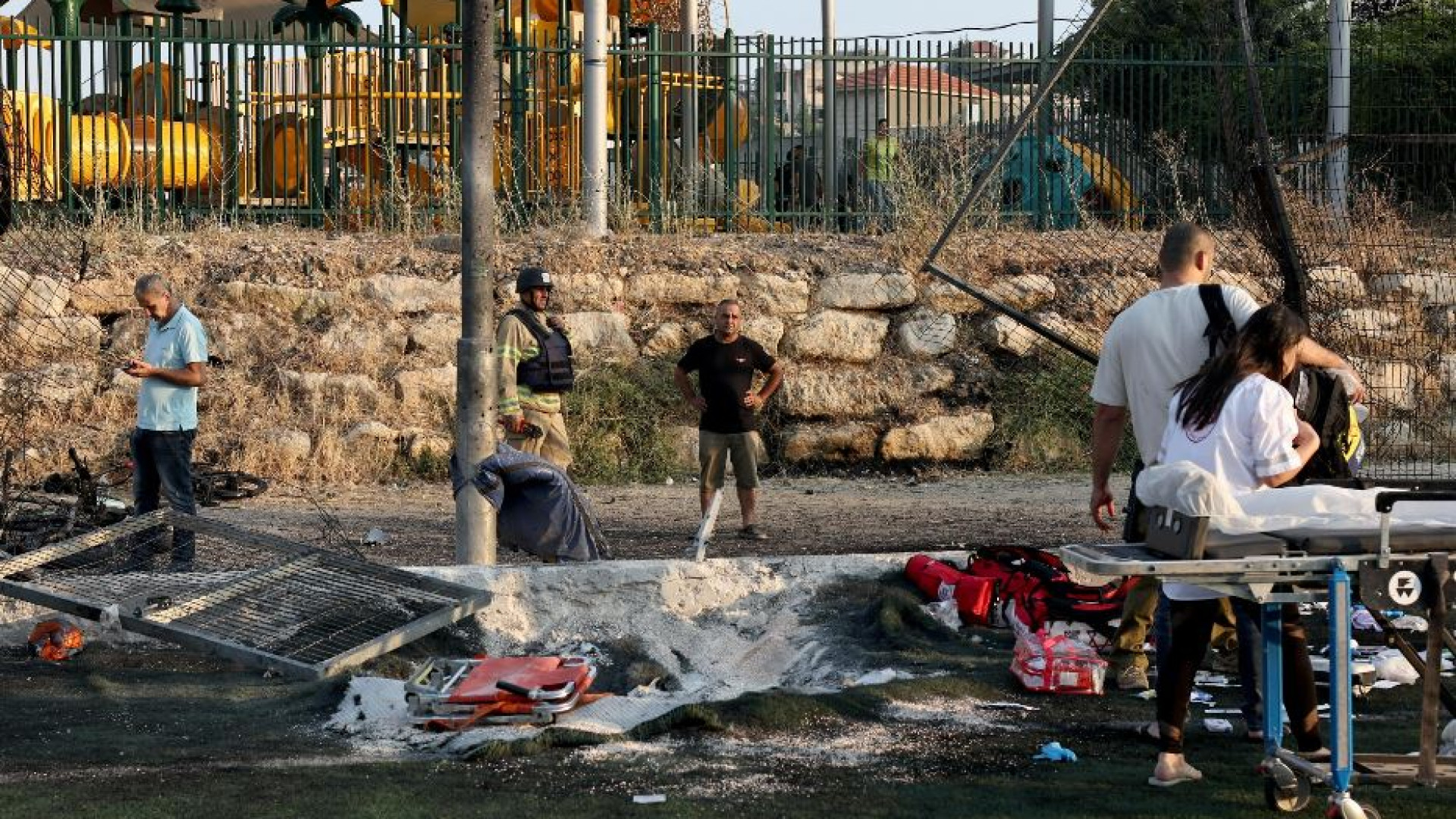 Immagine di Strage di bimbi sul campo da calcio in Israele. Che attacca il Libano