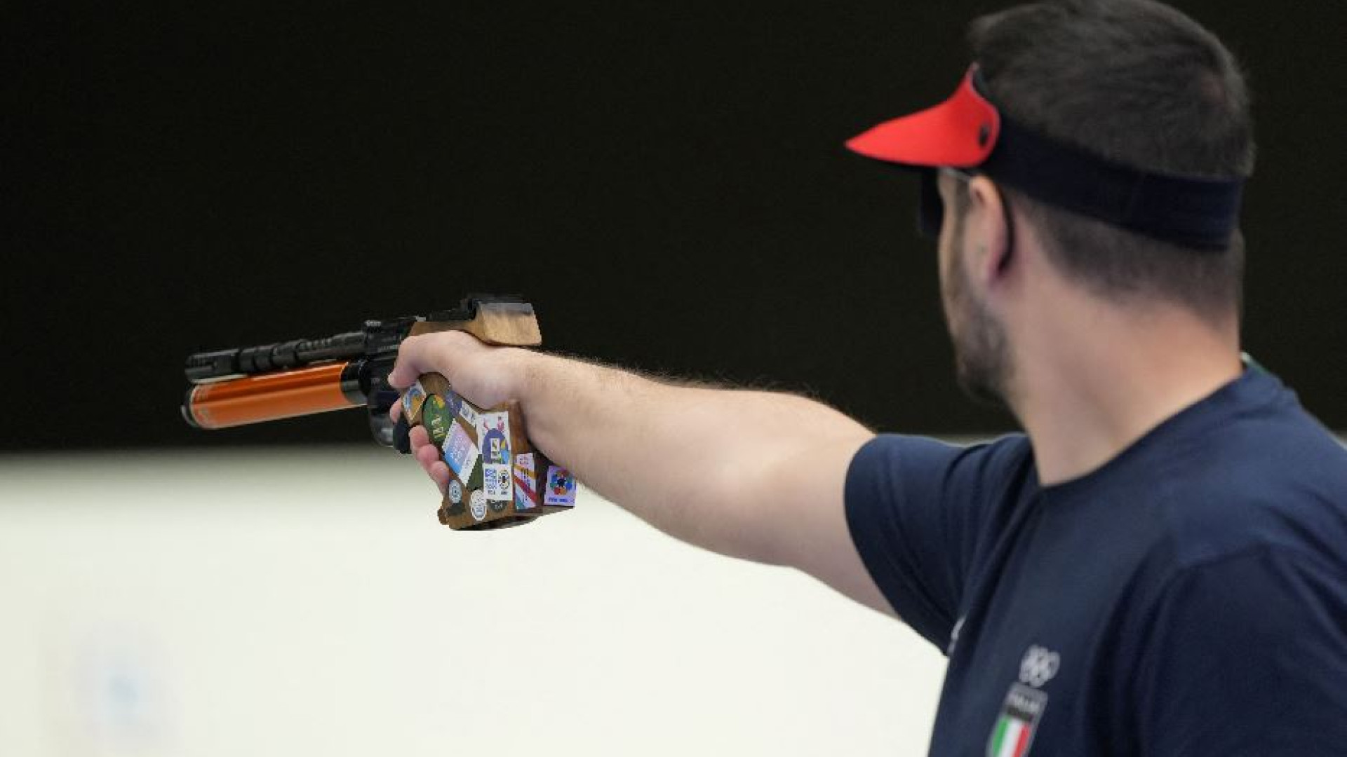 Immagine di La domenica bestiale dei pistoleri e dei nuotatori