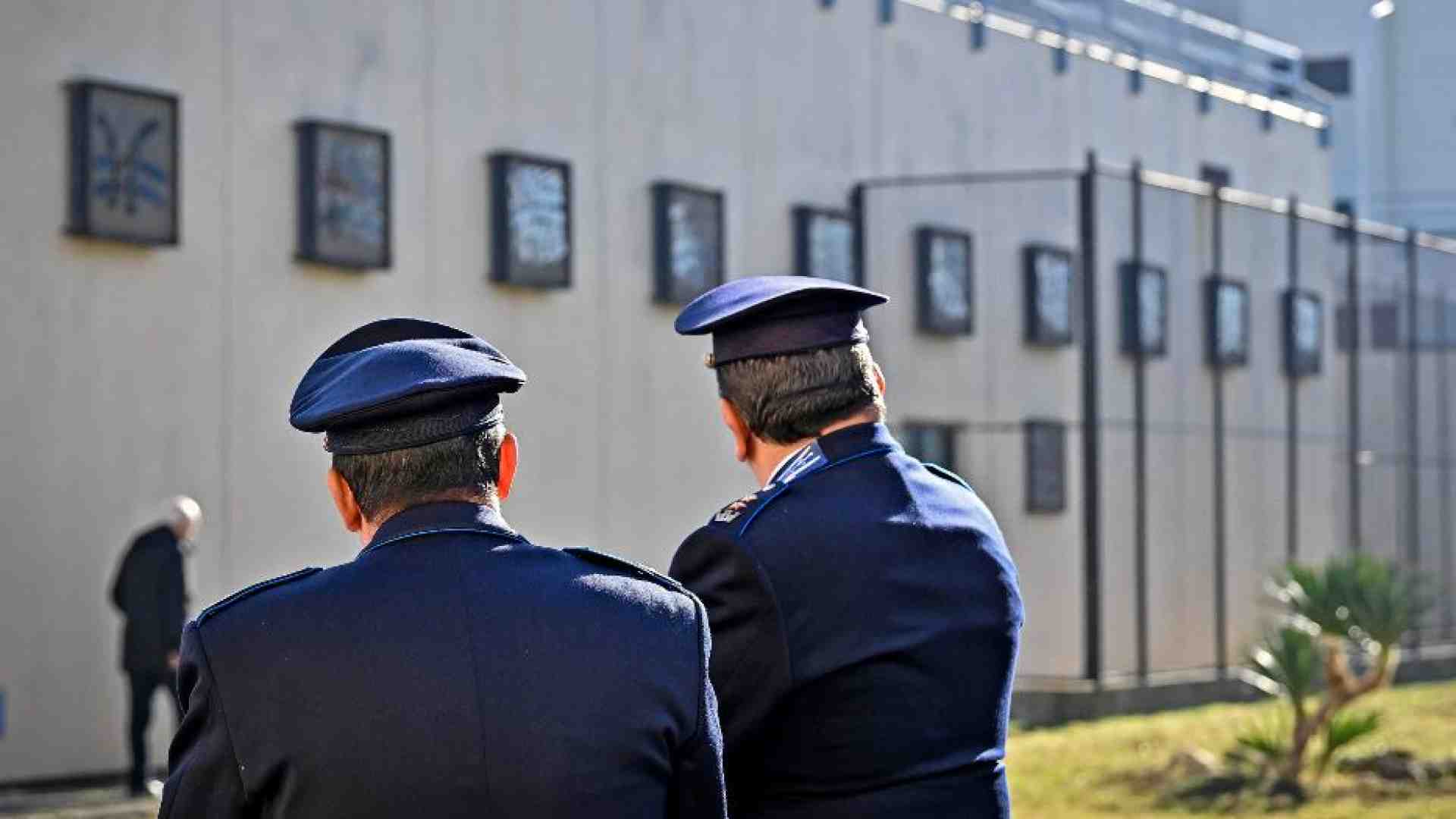 Immagine di Tra rivolte e suicidi è sempre più alta la tensione nelle carceri