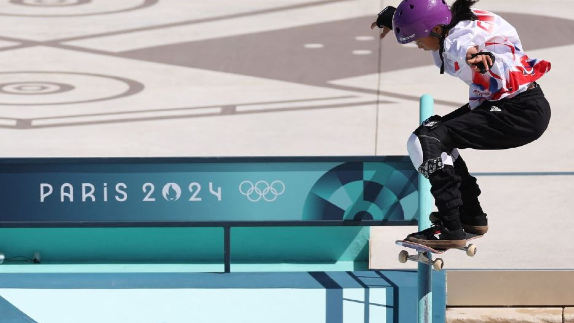 Immagine di Nello skateboard delle atlete bambine i Giochi di strada non hanno età