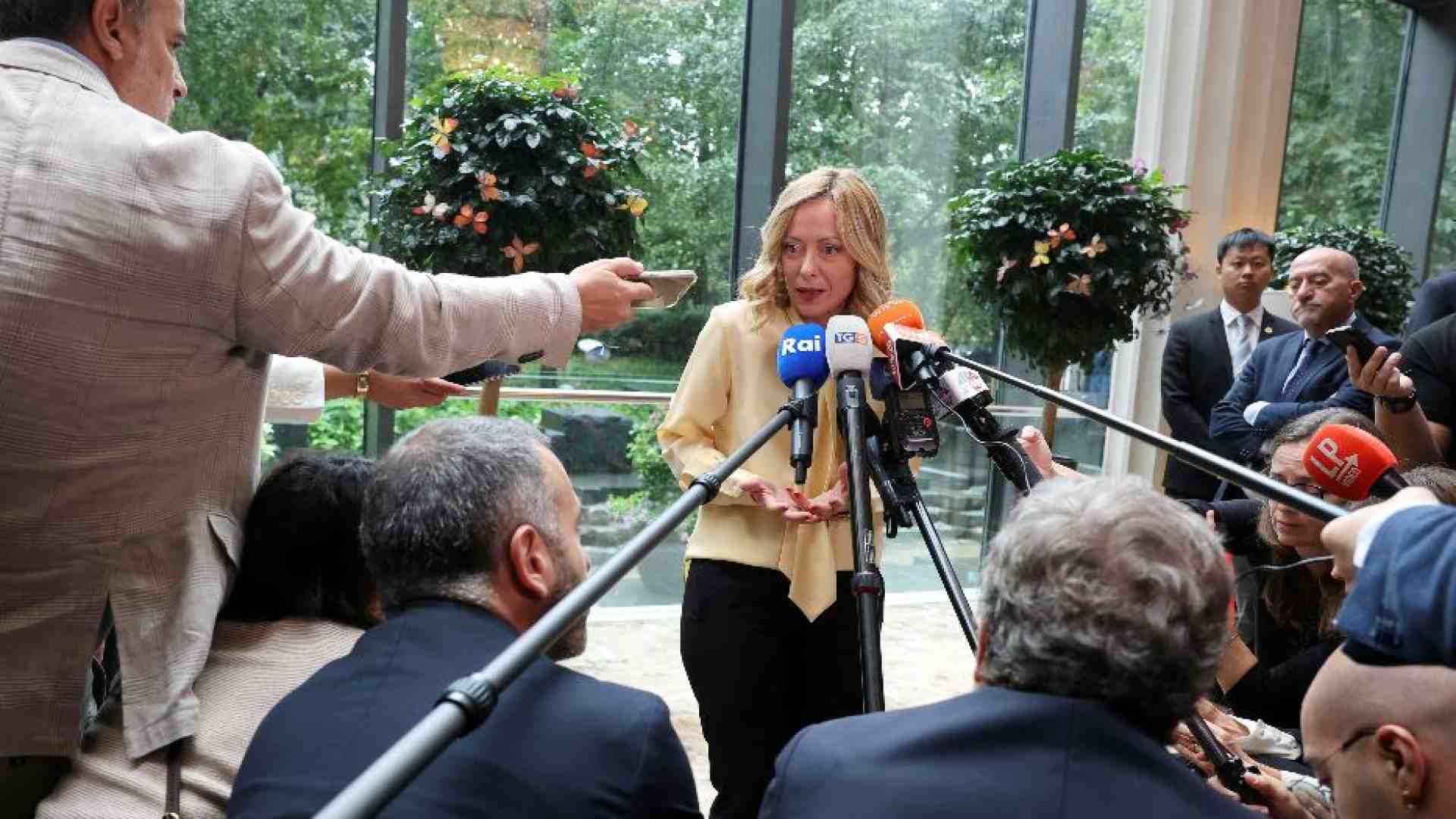 Immagine di Meloni: i rapporti con l'Ue non peggiorano, la Cina smetta di sostenere Mosca