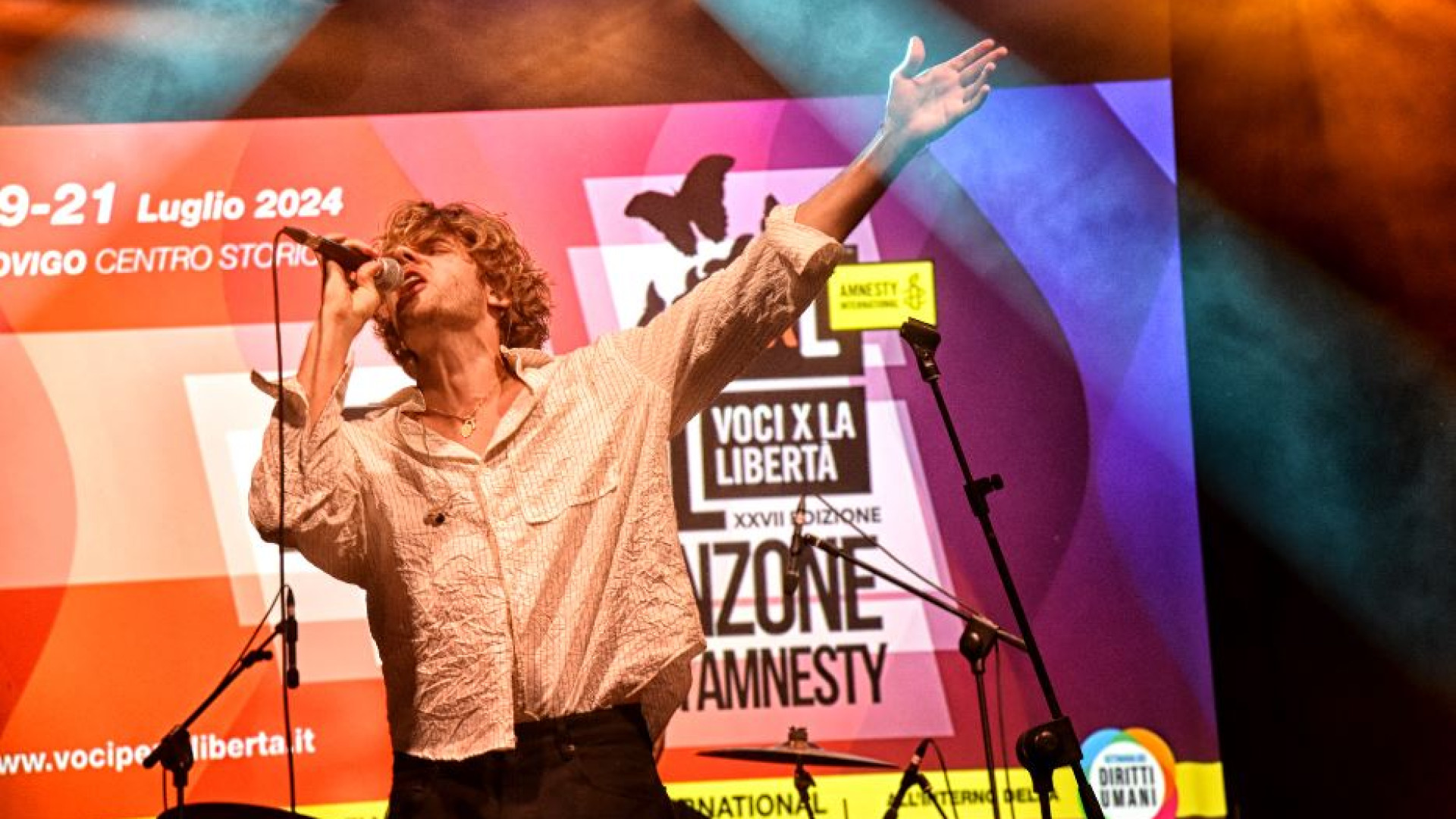 Immagine di Emanuele Conte: «Canto le speranze dei giovani»