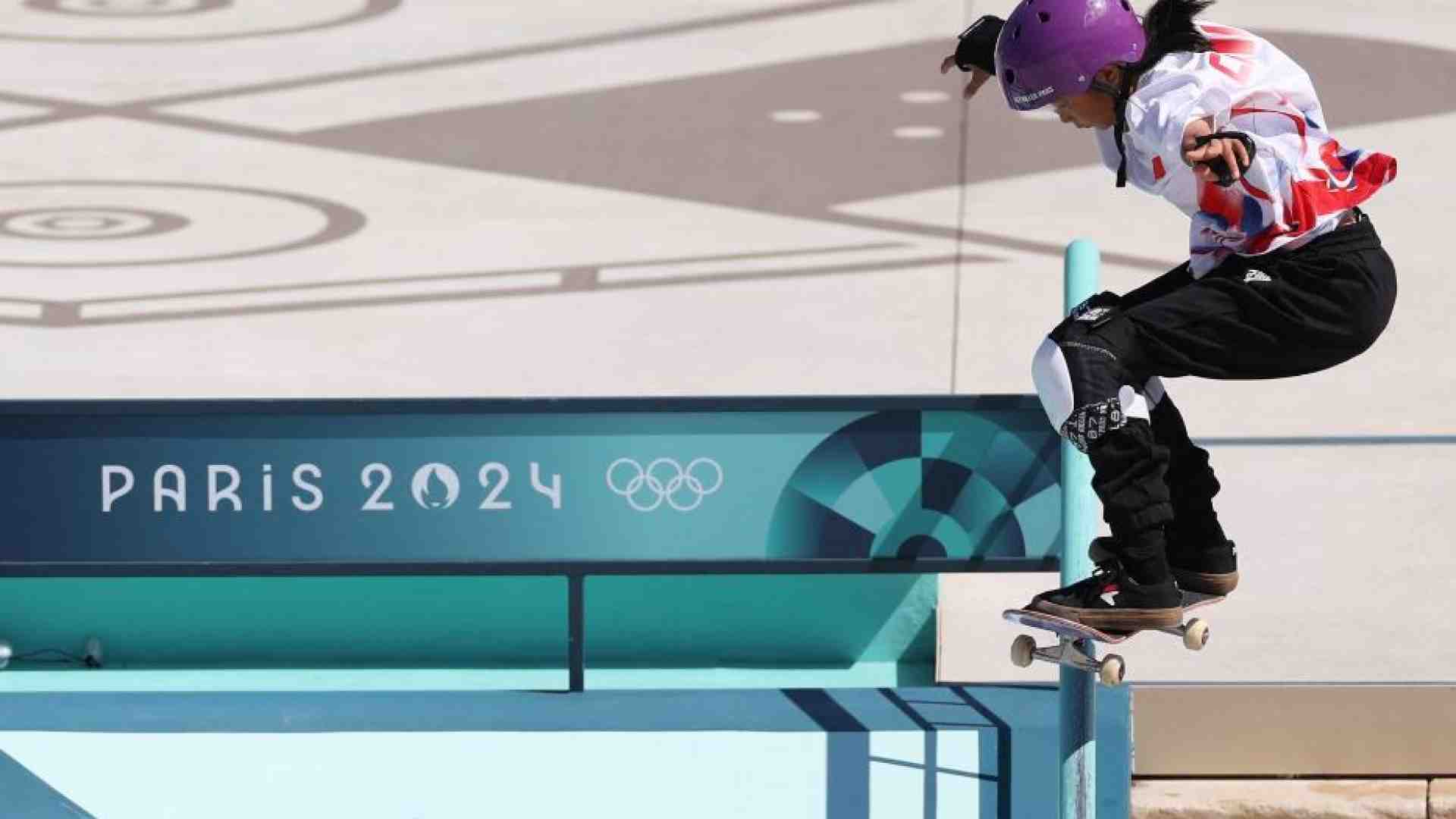 Immagine di Nello skateboard delle atlete bambine i Giochi di strada non hanno età