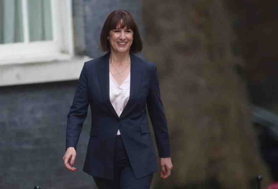 In Gran Bretagna Rachel Reeves alle prese con i conti sbagliati dei Tory