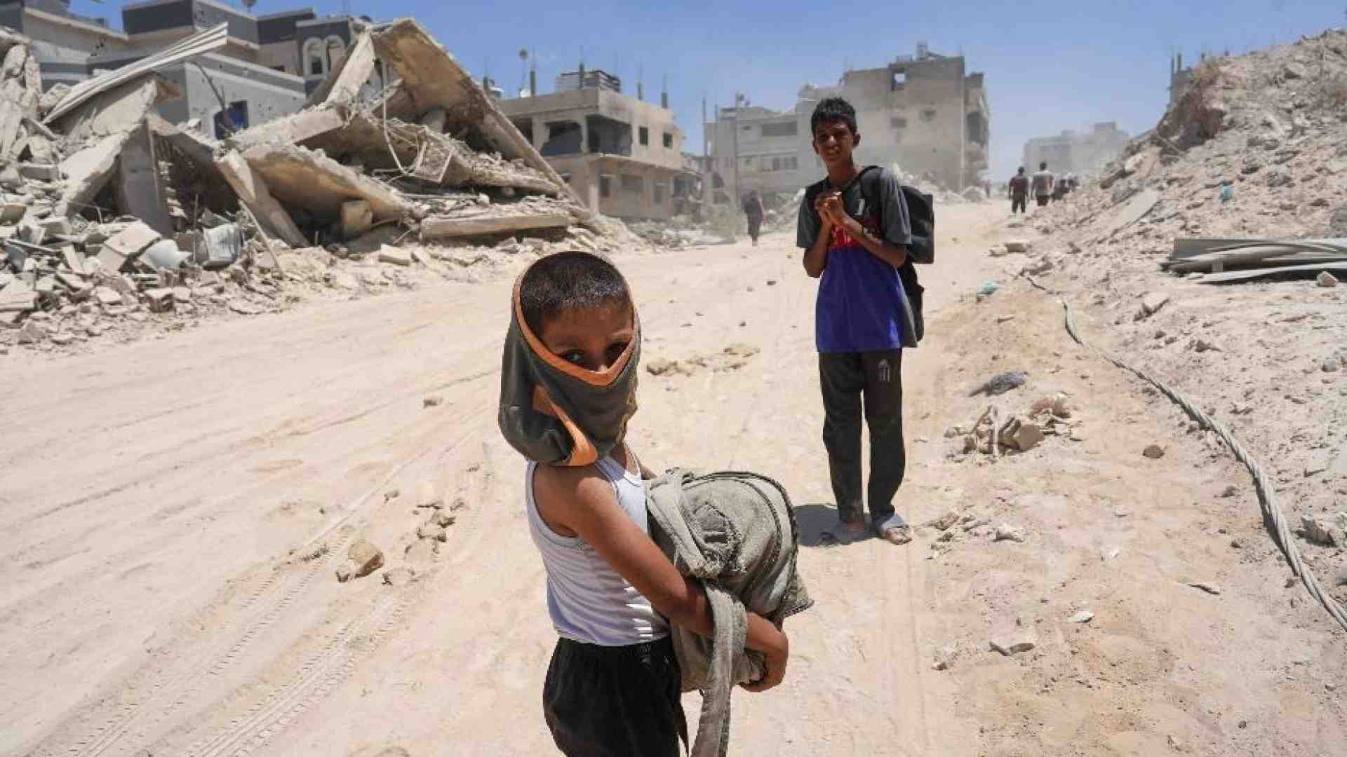 Immagine di Epatite e sete tra gli sfollati. L’agonia di Gaza sempre più invisibile