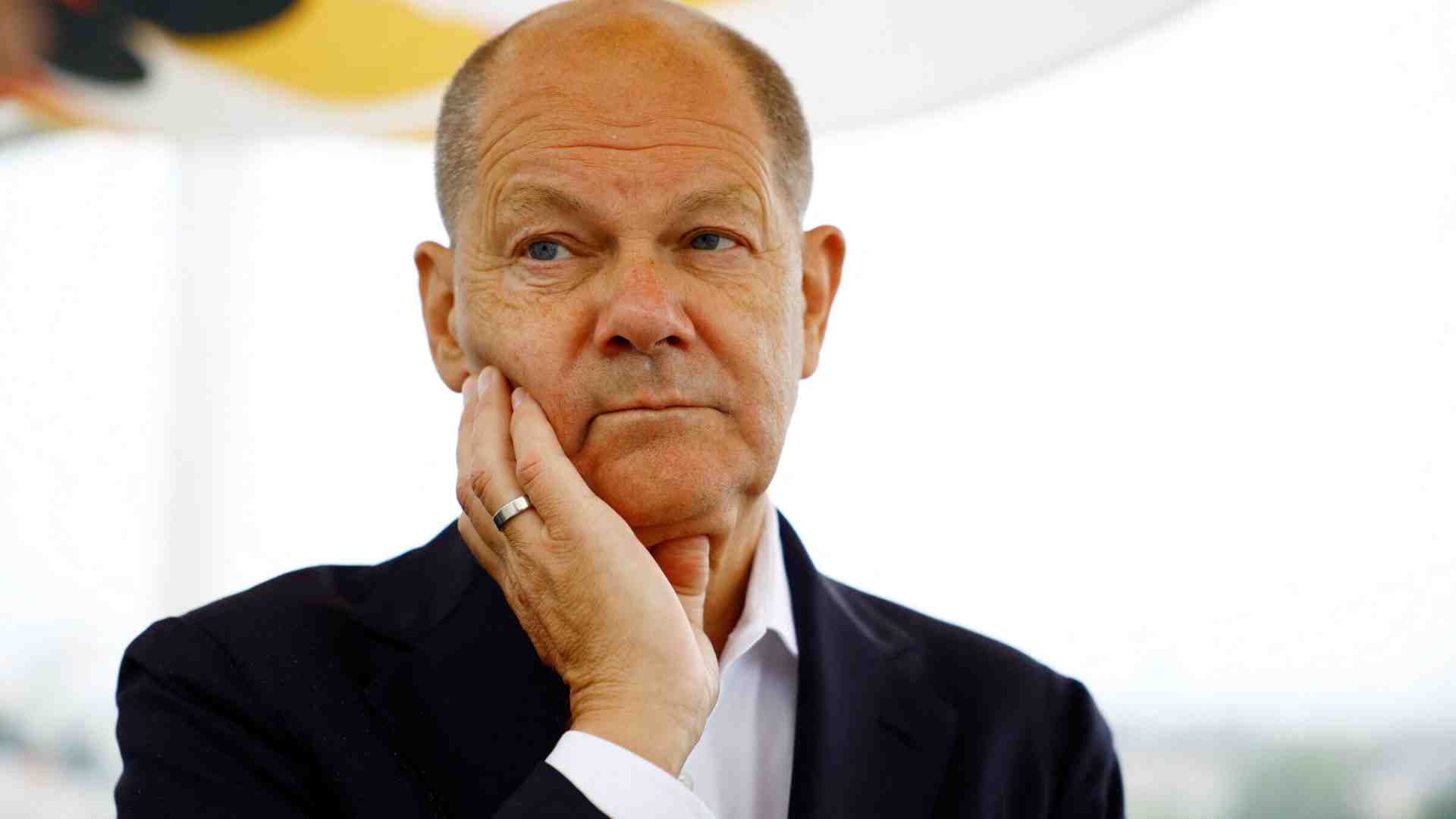 Immagine di La ripresa primaverile tedesca è già finita. Il pil in calo nel secondo trimestre è impietoso con Scholz