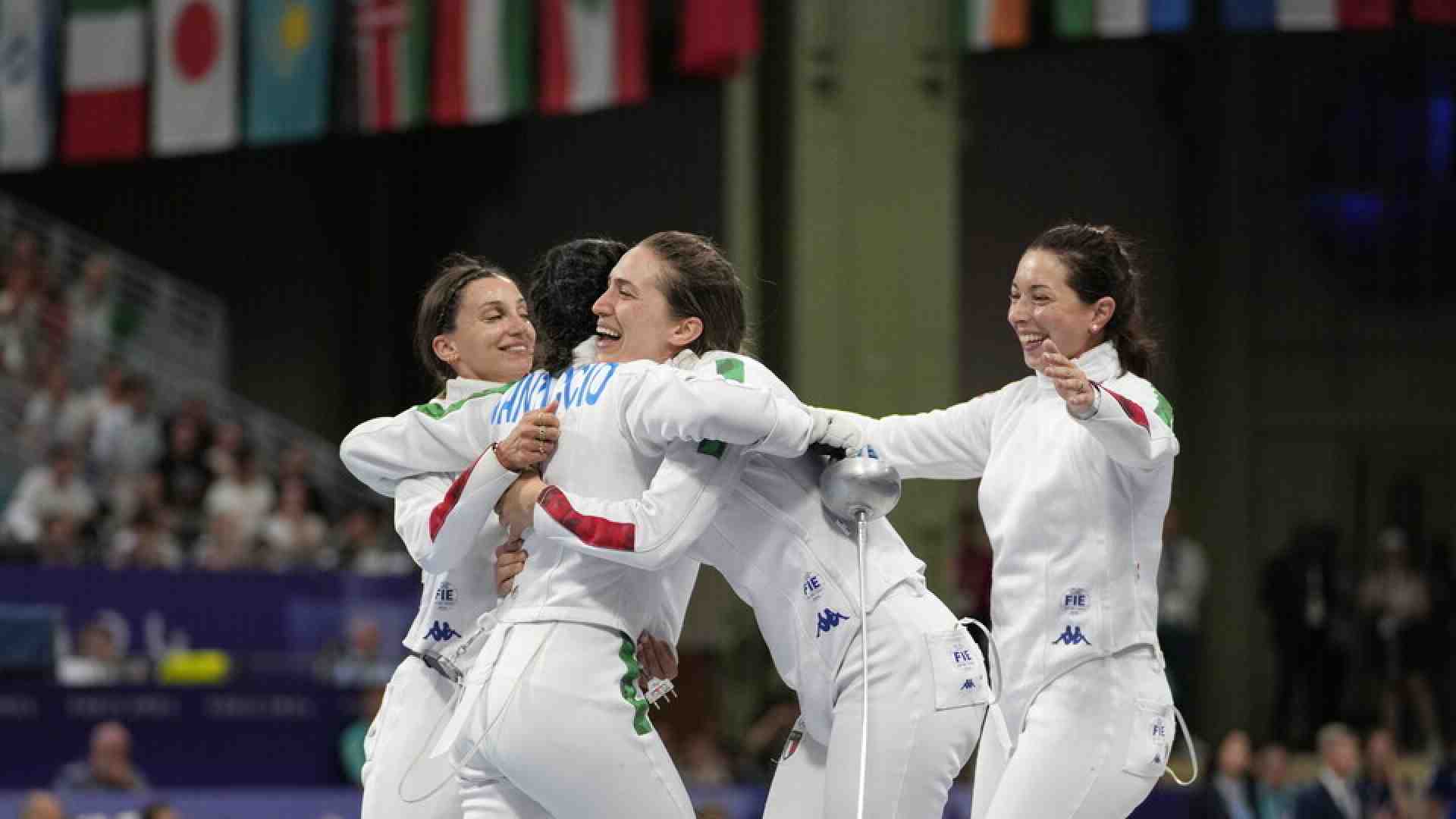 Immagine di La Nazionale femminile di spada ha spento il volume al Grand Palais