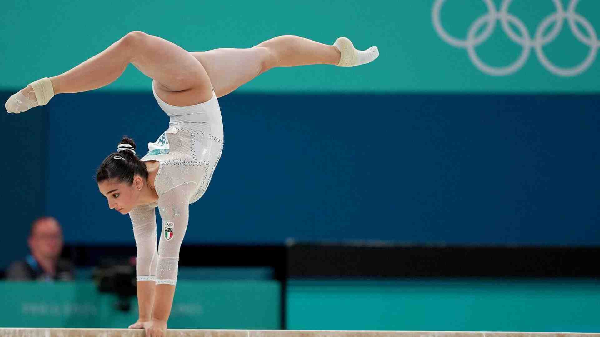 Immagine di Una sera all'Arena di Bercy tra i silenzi per Biles e l'argento delle Fate