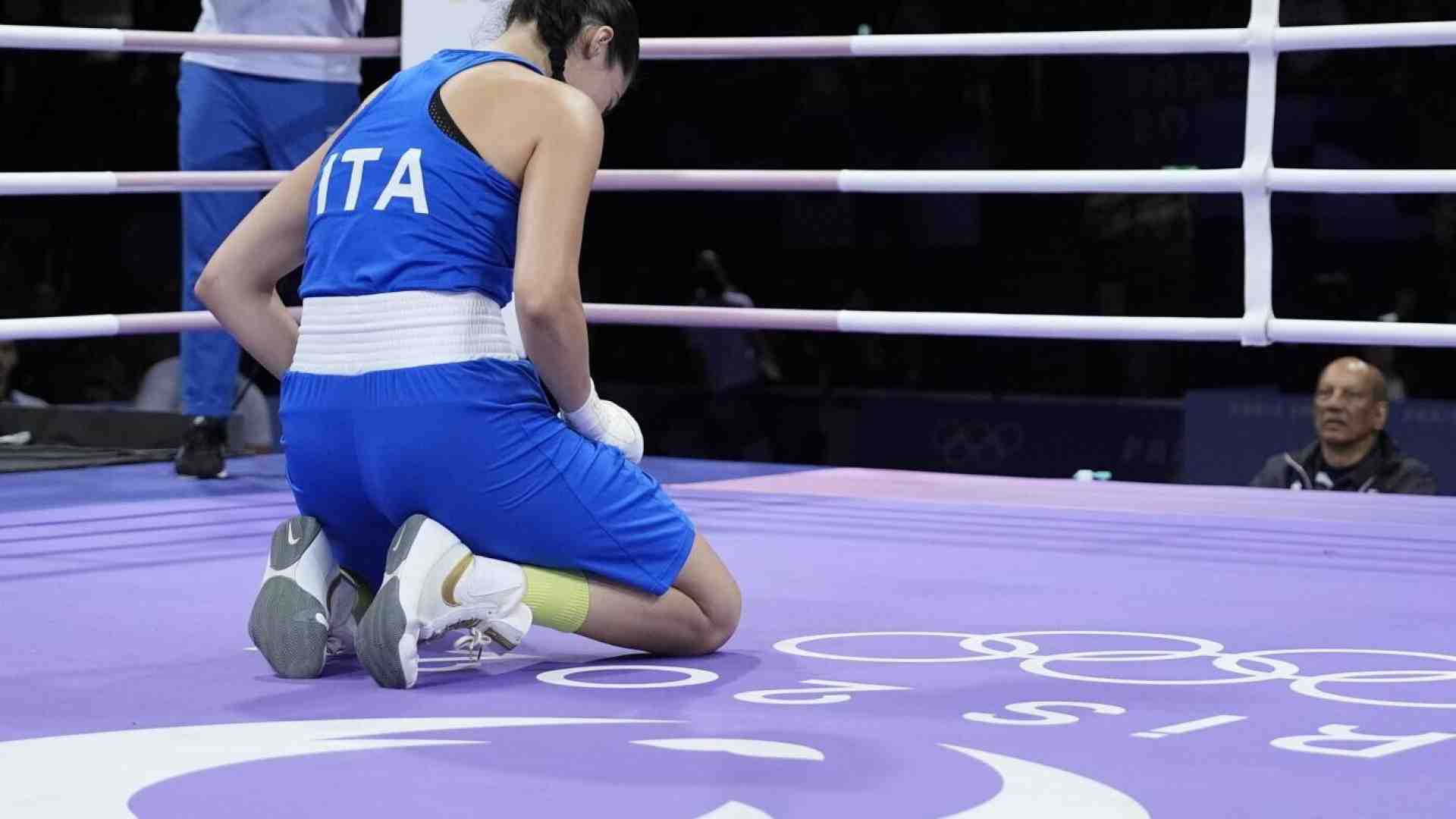 Immagine di I pugni di Imane Khelif e l'eco mediatica interrompono le Olimpiadi di Angela Carini