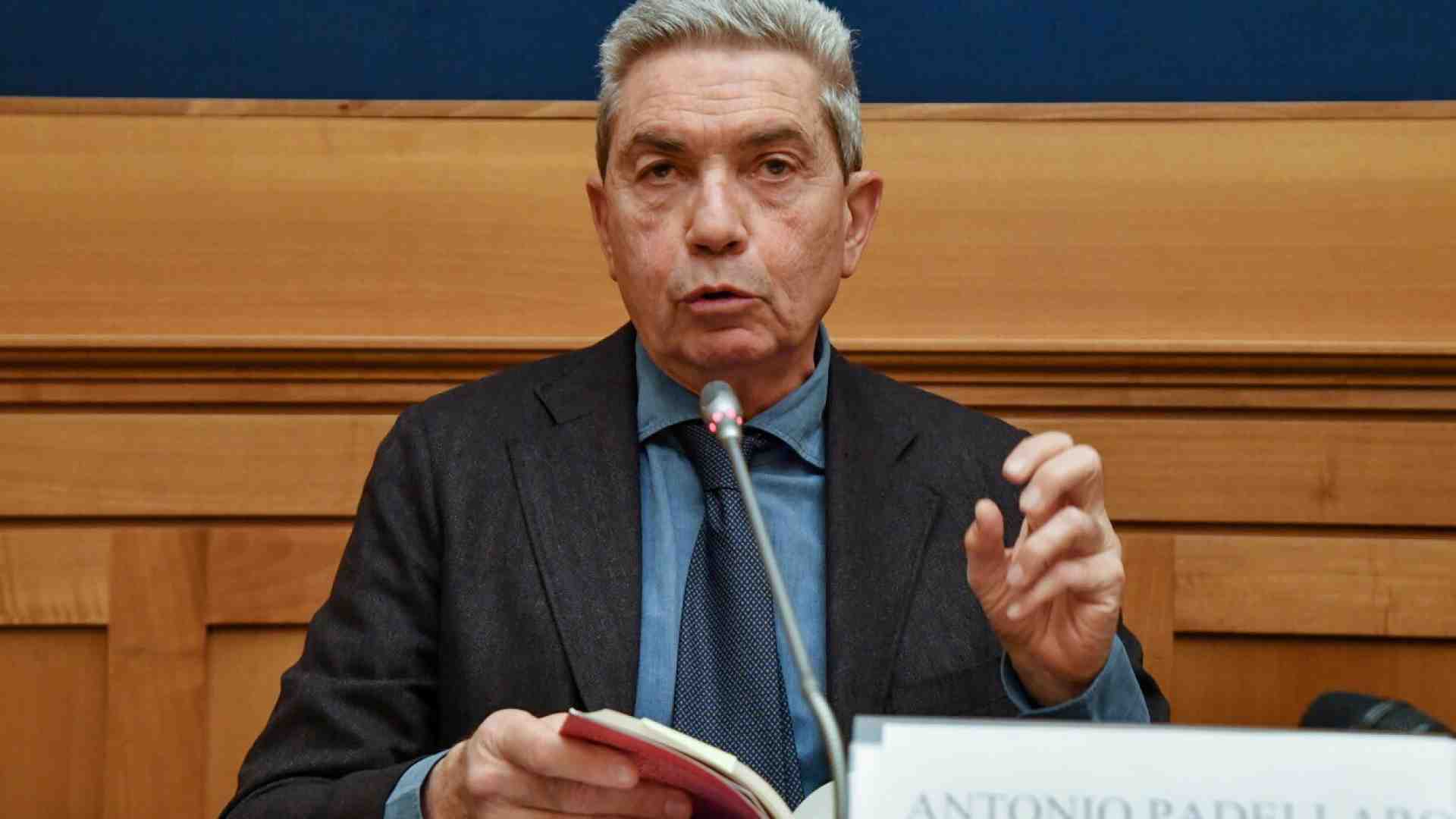 Immagine di "Meloni, attenta: serve più attenzione per la stampa. Ma rievocare l'editto bulgaro fa ridere", ci dice Padellaro