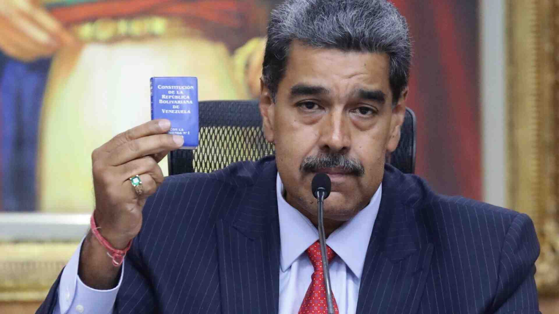 Immagine di "La divisione dei poteri in Venezuela" e la vergogna della Federico II