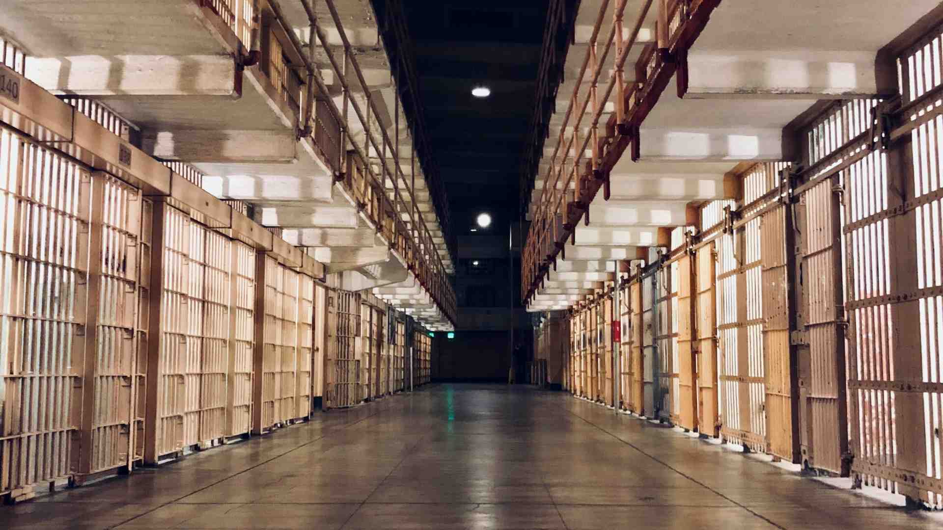 Immagine di Il suicidio in carcere, vistoso e agghiacciante. Altrimenti a che serve?
