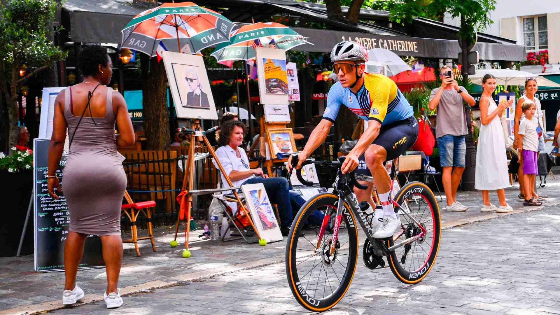 Immagine di Il ciclismo a Montmartre, prima delle Olimpiadi