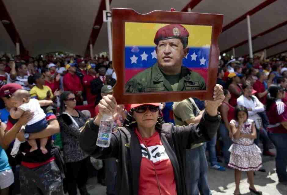 Giovedì - Caracas sfila commemora il primo anniversario della morte di Chavez