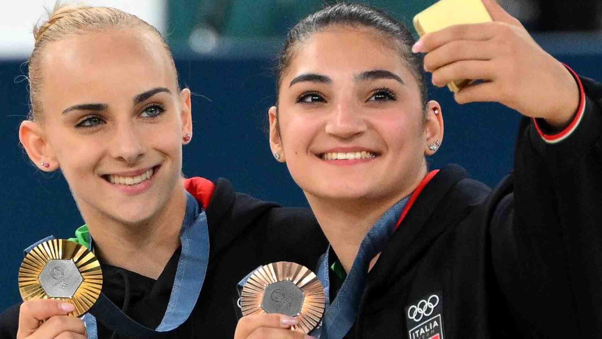 Immagine di Non fate, non favola: D'Amato ed Esposito, due donne forti