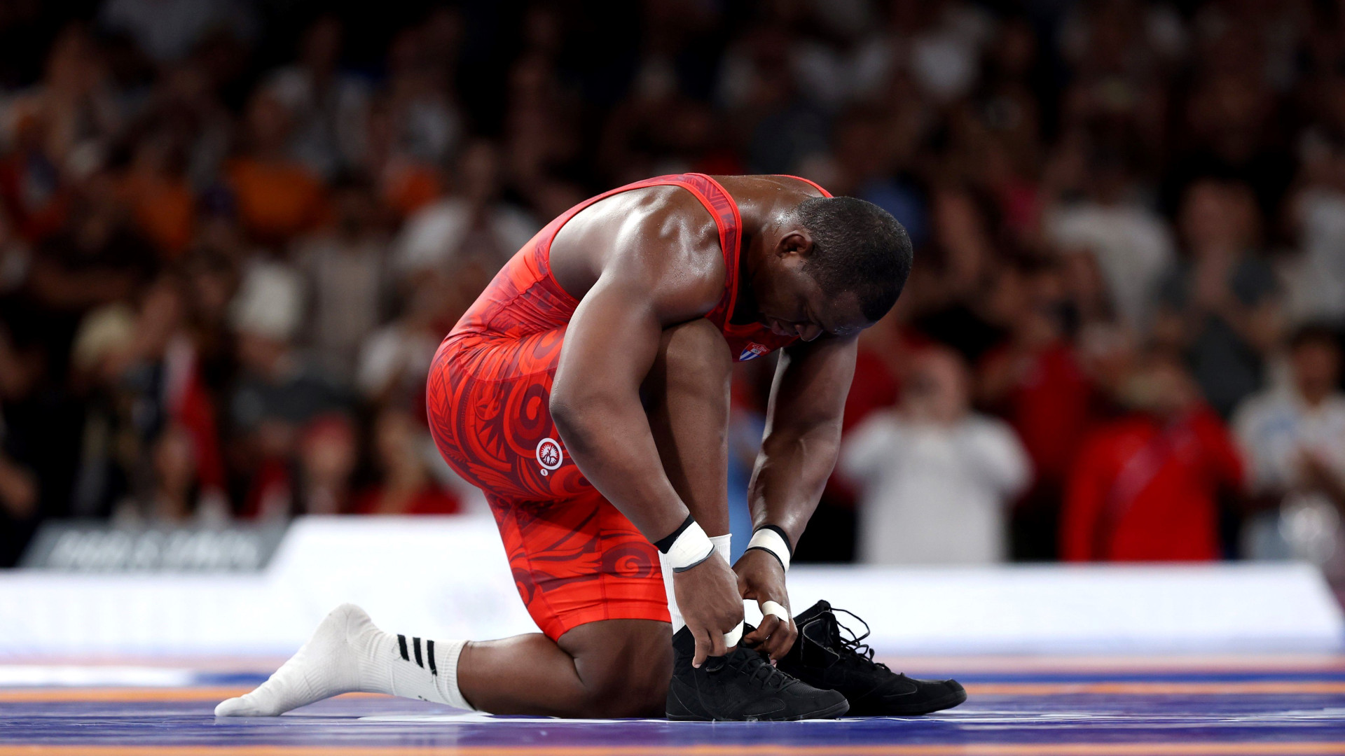 Immagine di Lopez Nuñez da leggenda: vince il quinto oro e si toglie le scarpe