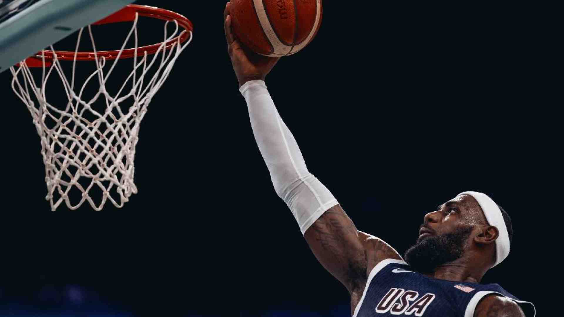 Immagine di Parigi brilla con le stelle Nba: molto showbiz poco olimpismo